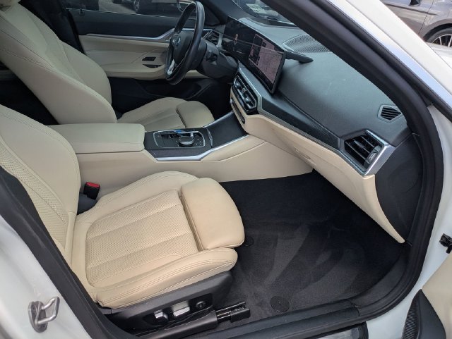 Used 2024 BMW i4 eDrive40 w/ Premium Package RWD image 31
