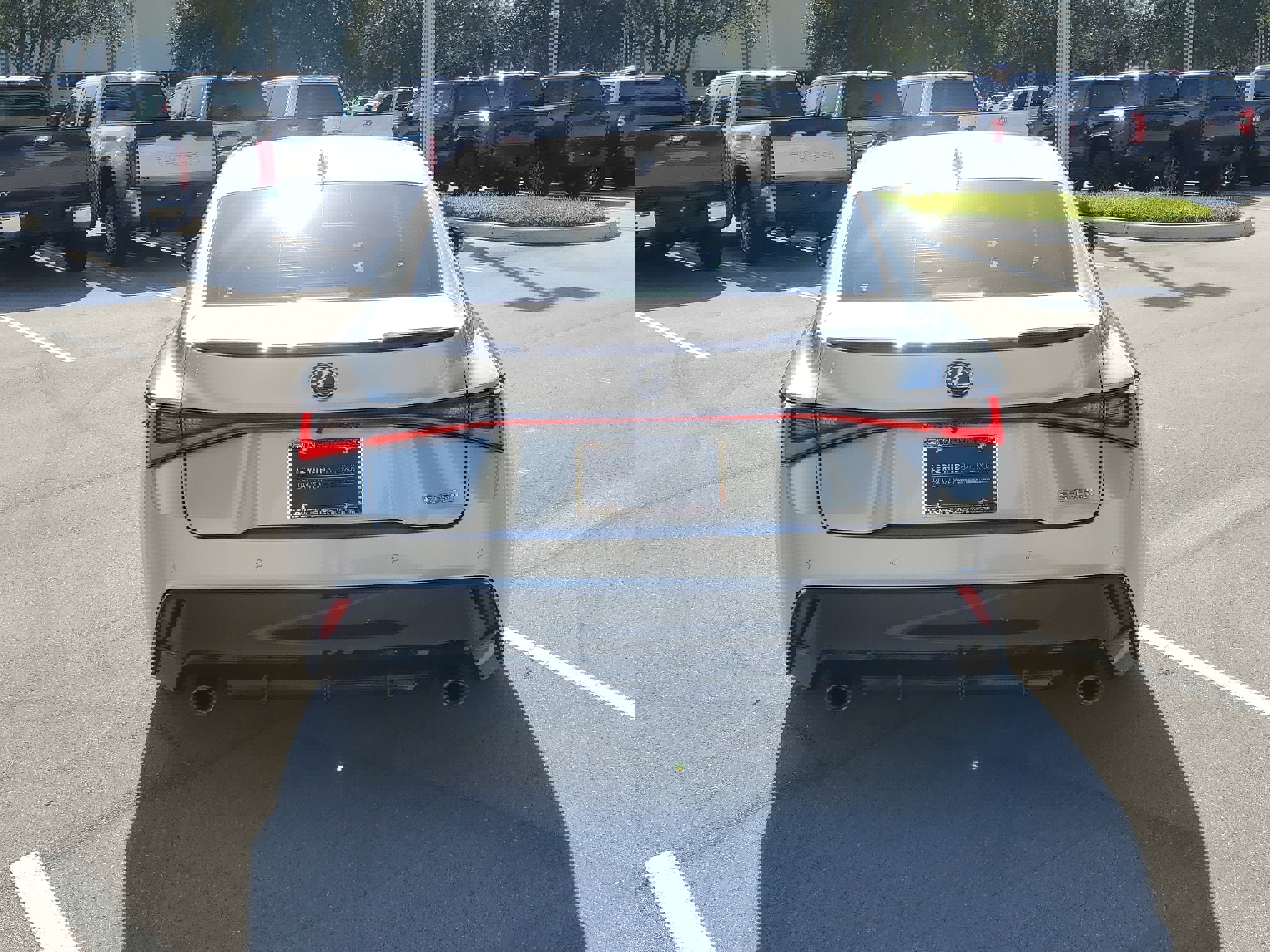 Used 2023 Lexus IS 350 F Sport image 10