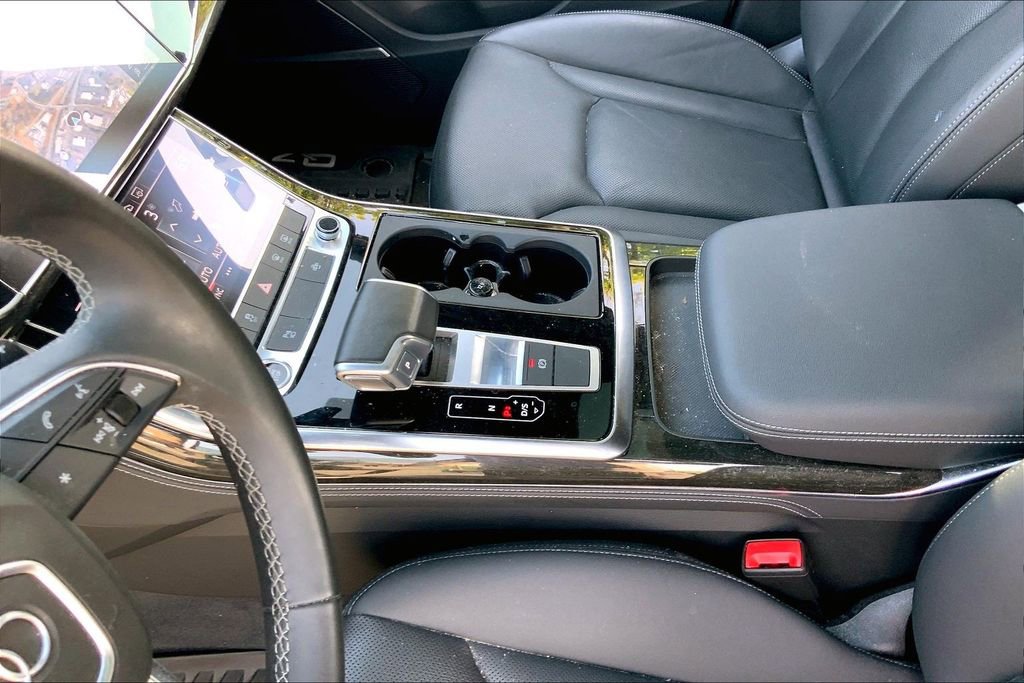 Used 2025 Audi Q7 3.0T Premium Plus image 12