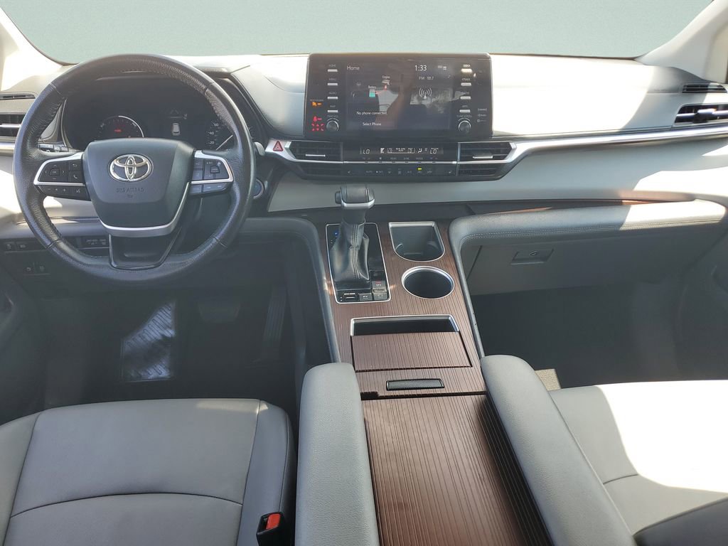 Certified 2024 Toyota Sienna XLE image 14