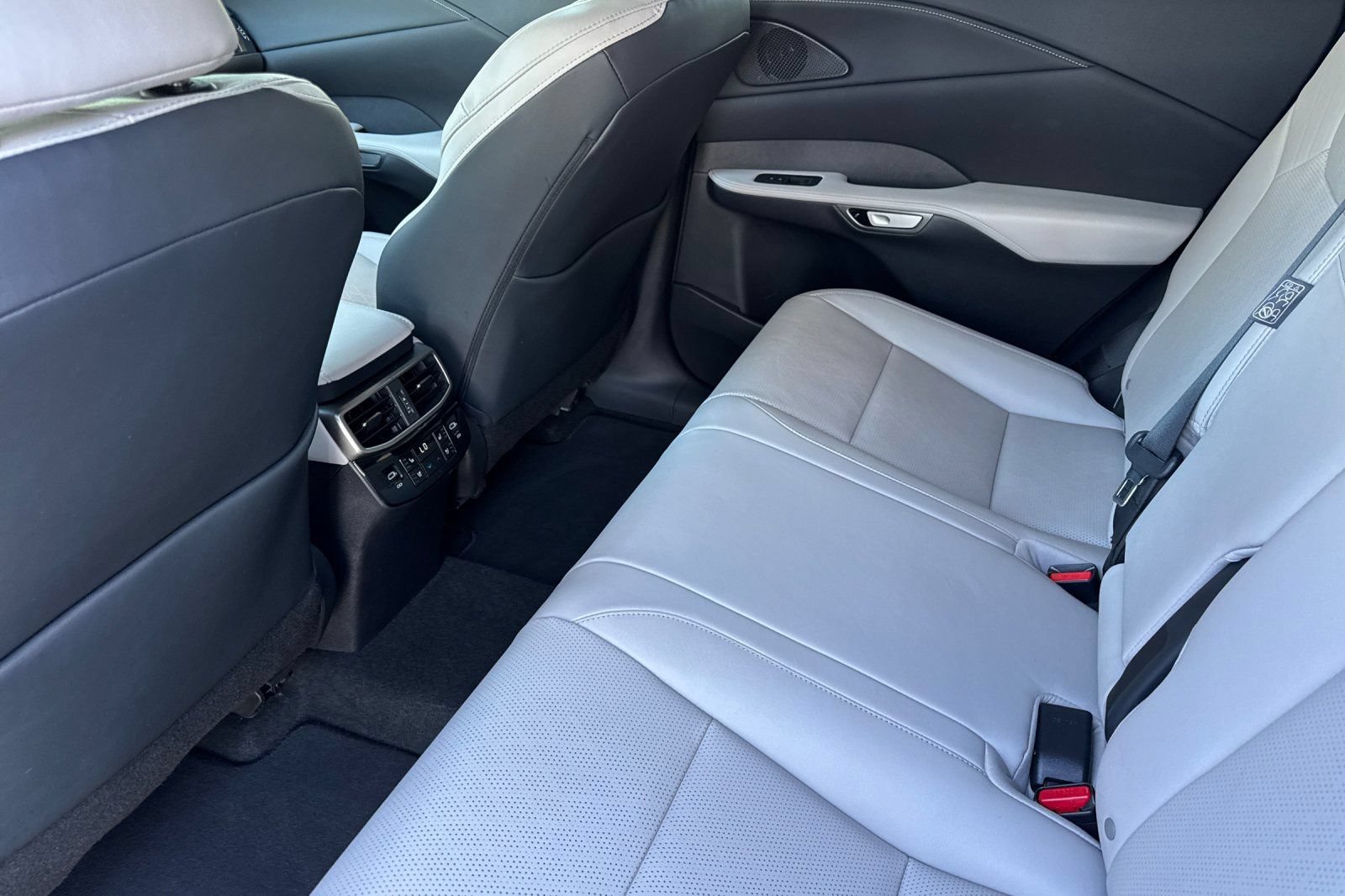 Certified 2023 Lexus RX 350 Premium Plus w/ Cold Area Package FWD image 14