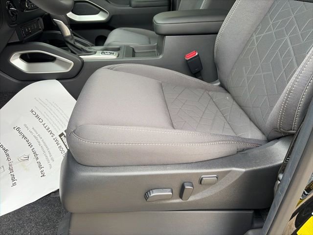 New 2026 Nissan Frontier SV image 9