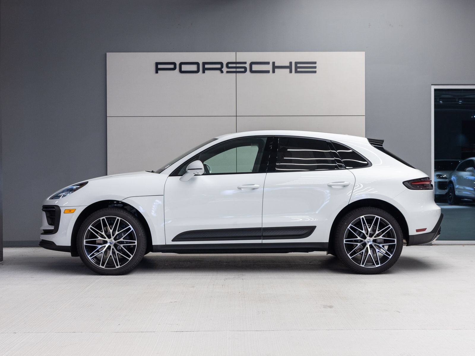 New 2026 Porsche Macan AWD/4WD image 2