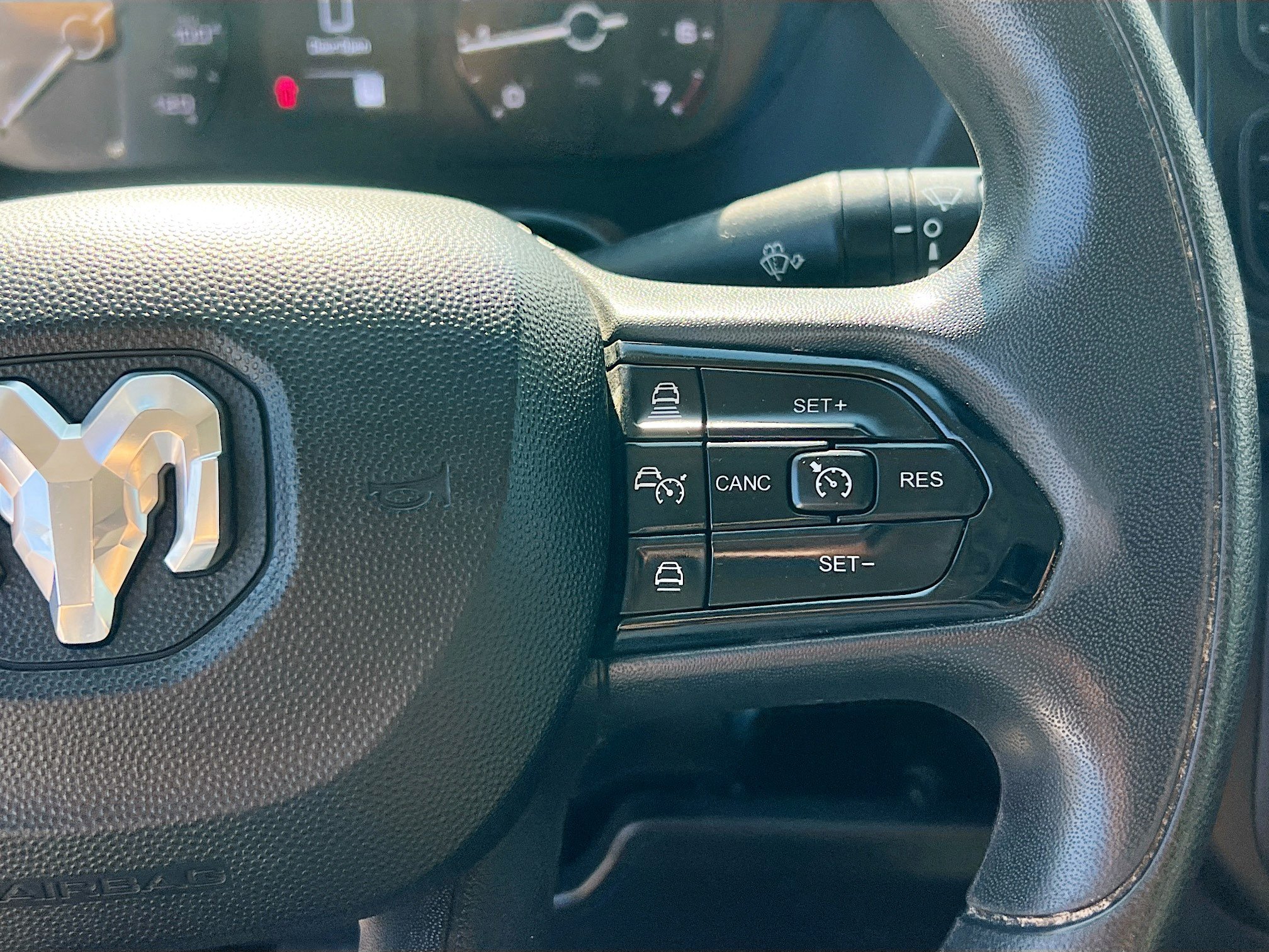 Used 2025 RAM ProMaster 2500 w/ Convenience Group FWD image 19