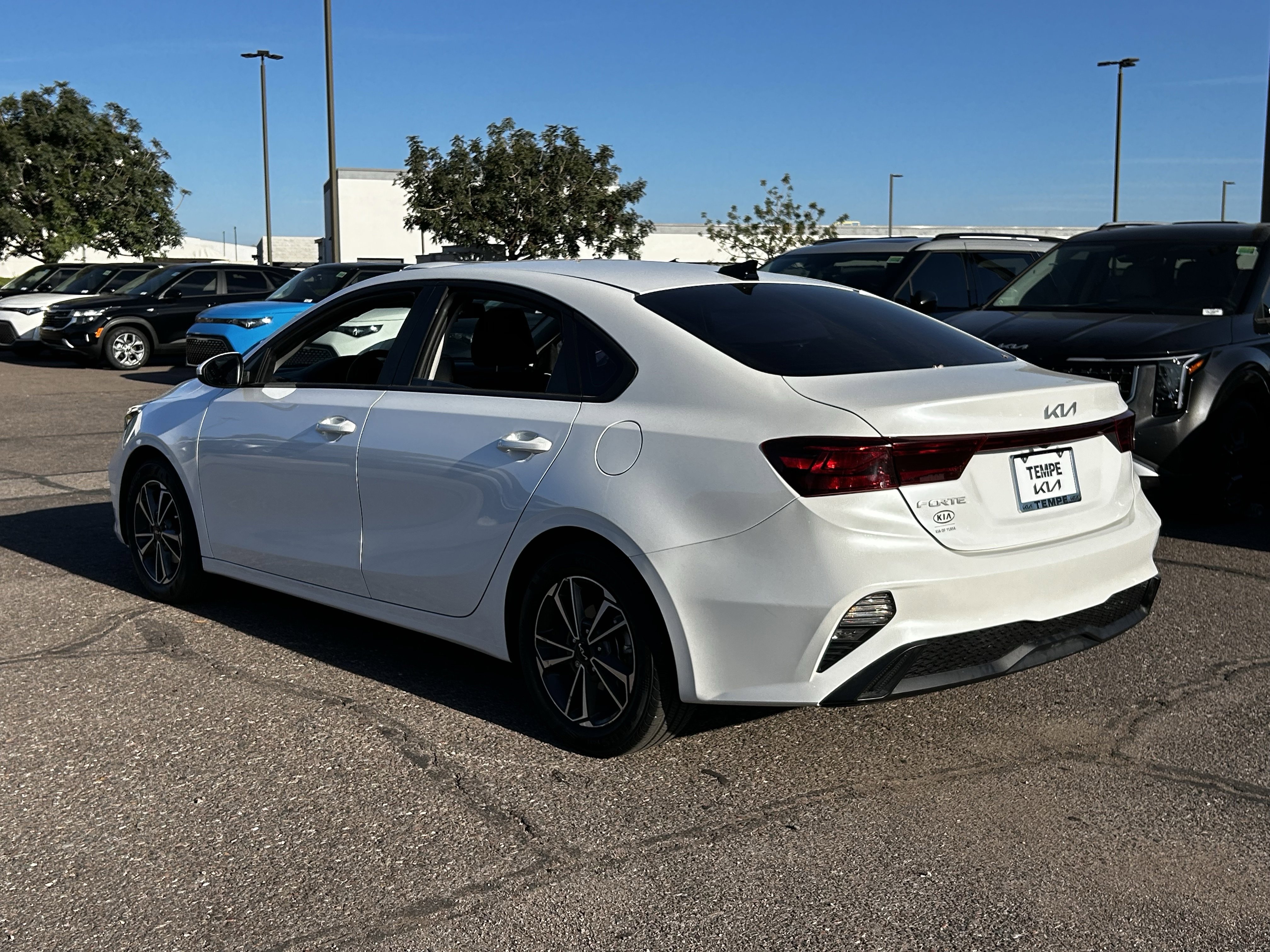 Certified 2022 Kia Forte LXS image 6