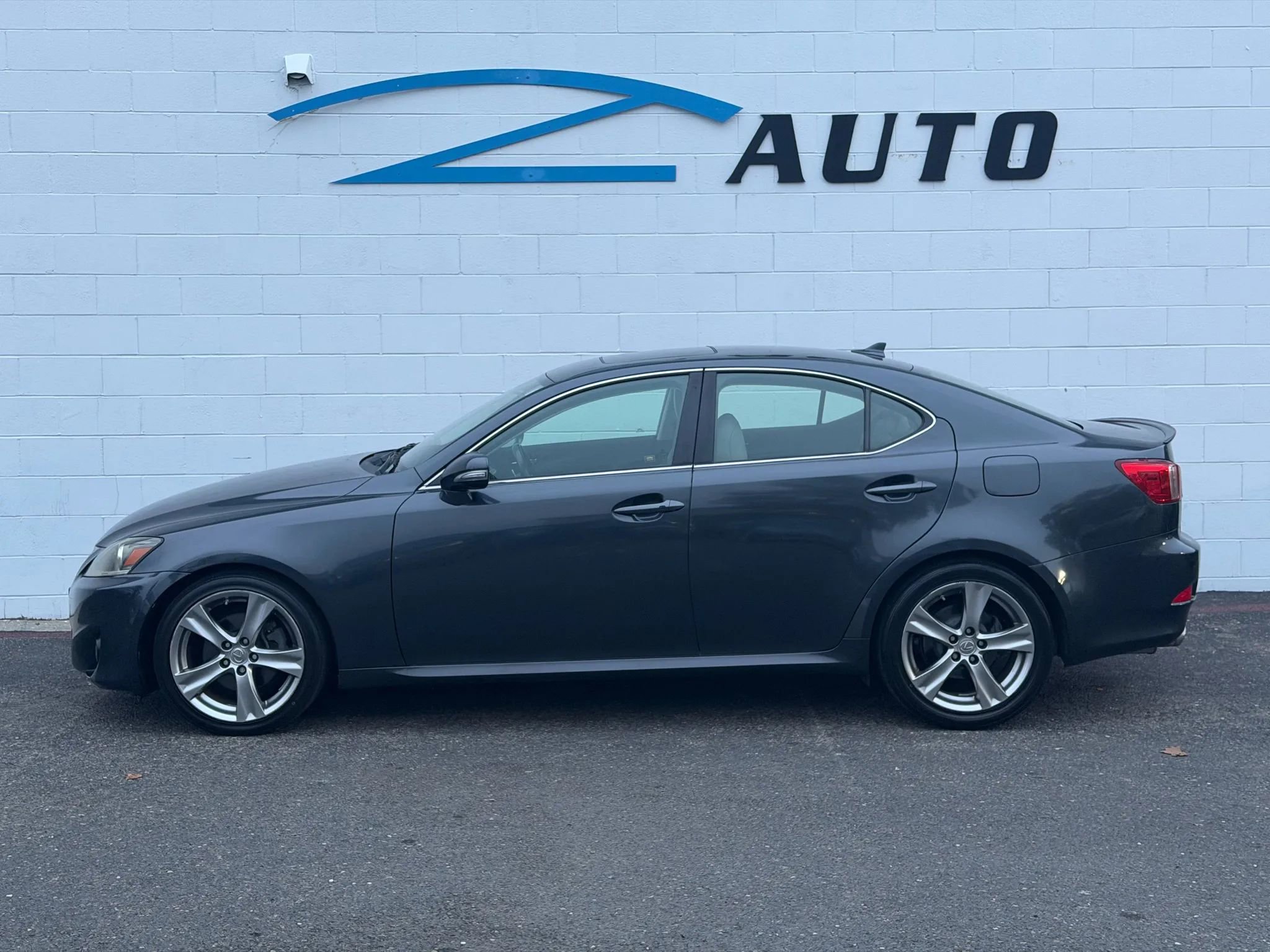 Used 2011 Lexus IS 250 image 3