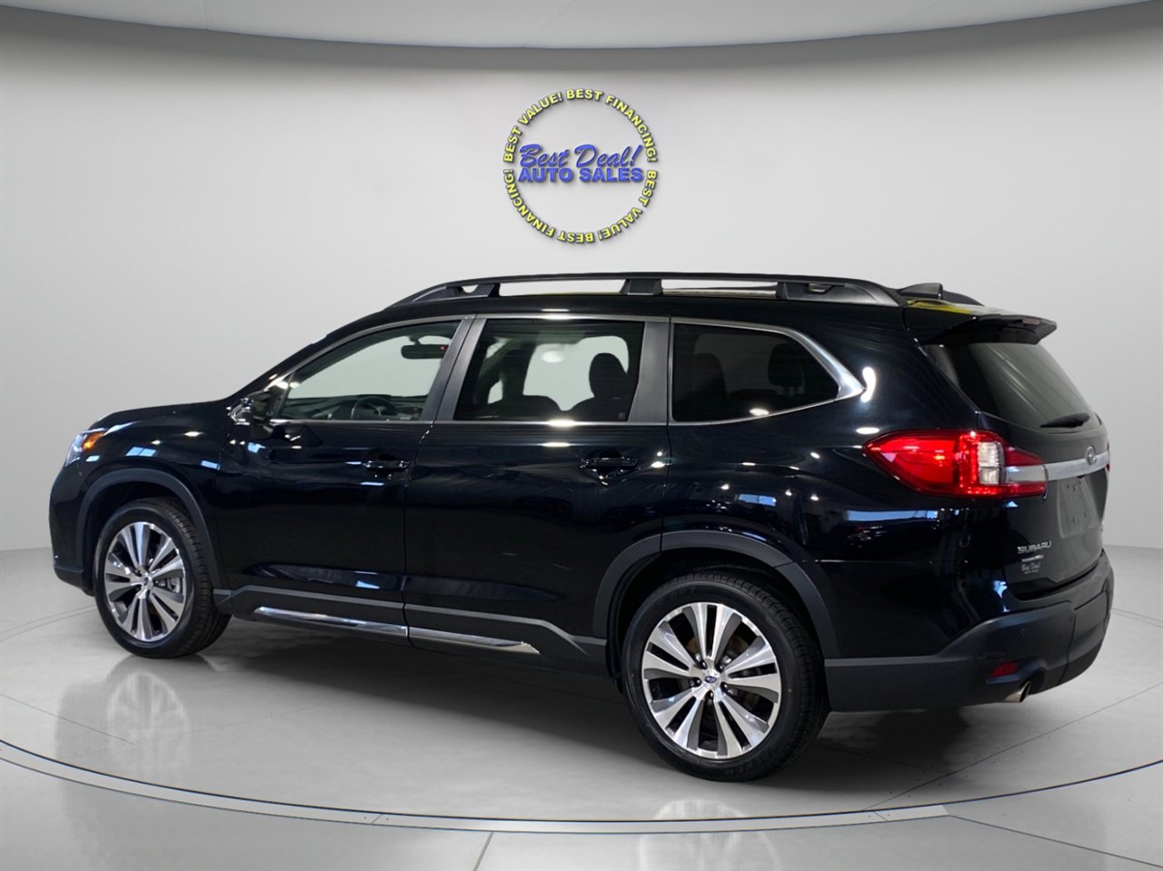 Used 2022 Subaru Ascent Limited image 3