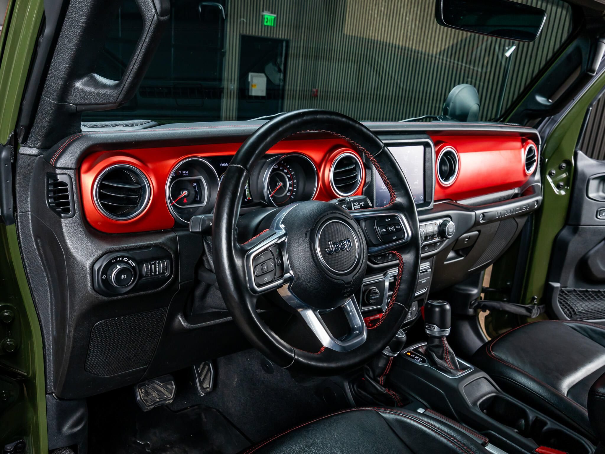 Used 2021 Jeep Wrangler Rubicon AWD/4WD image 14
