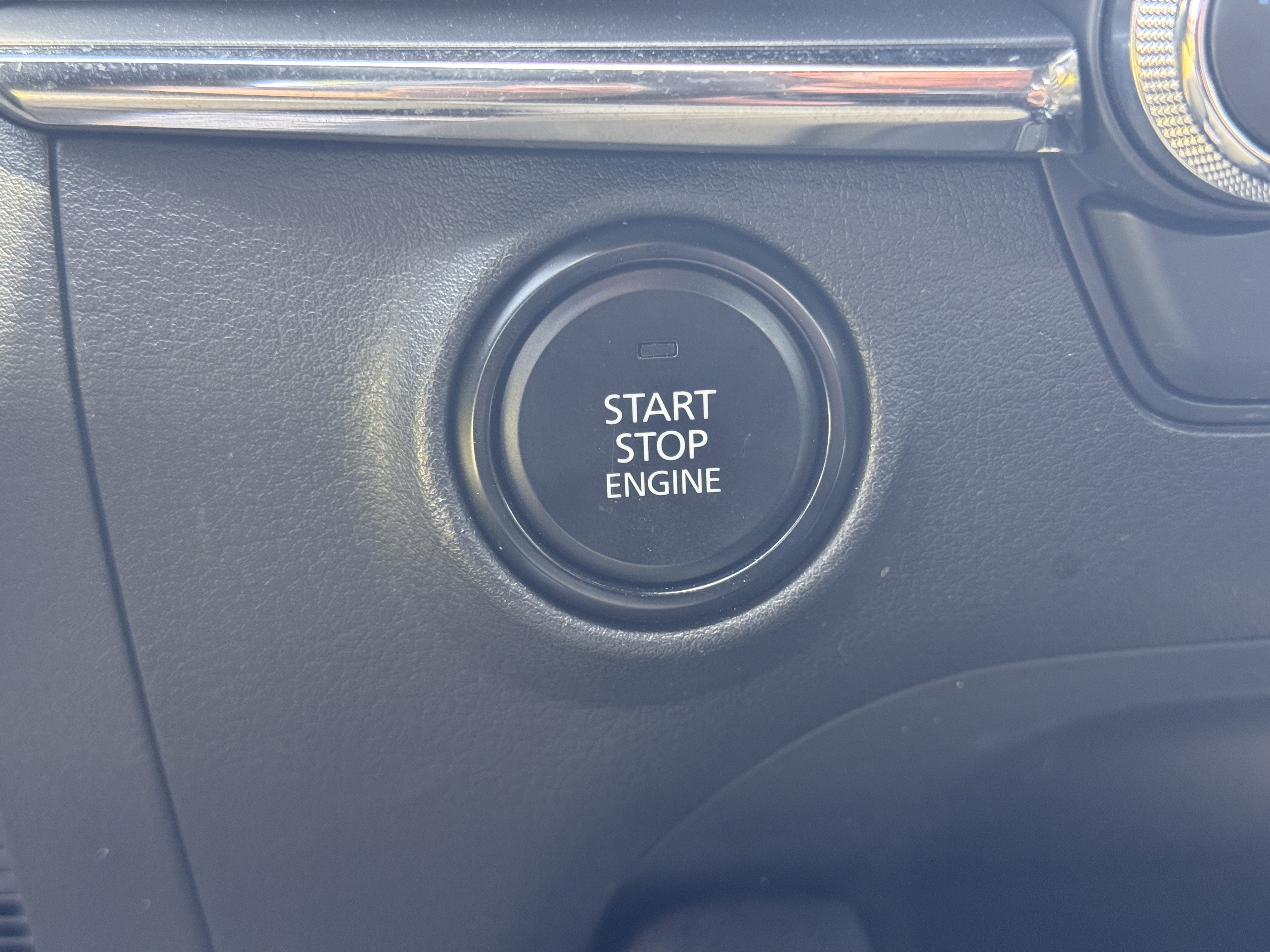 Used 2023 MAZDA MAZDA3 s FWD image 34