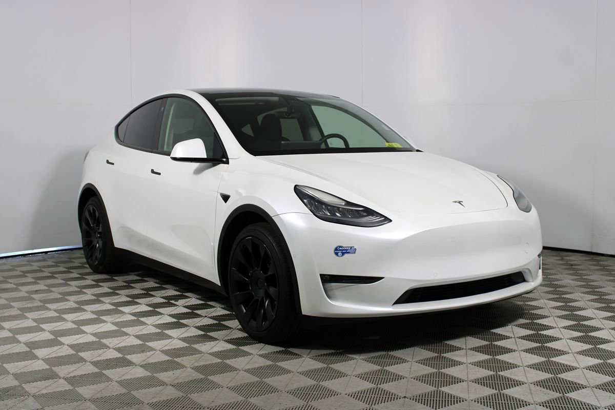 Used 2021 Tesla Model Y Long Range AWD/4WD image 28