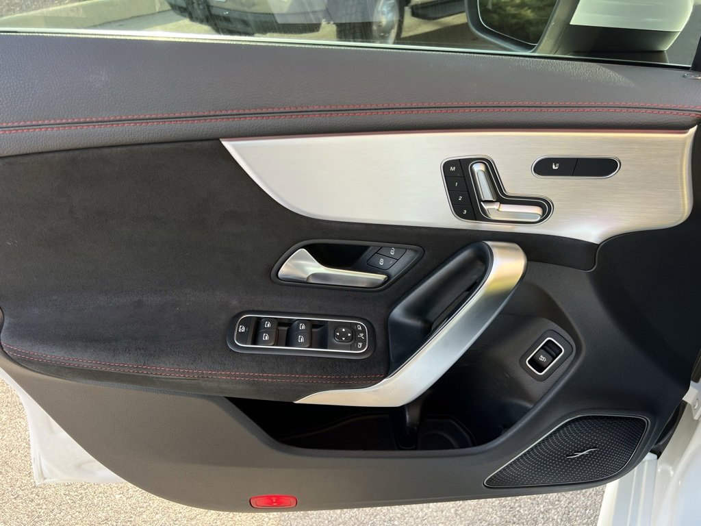 Used 2021 Mercedes-Benz CLA 250 CLA 250 image 46