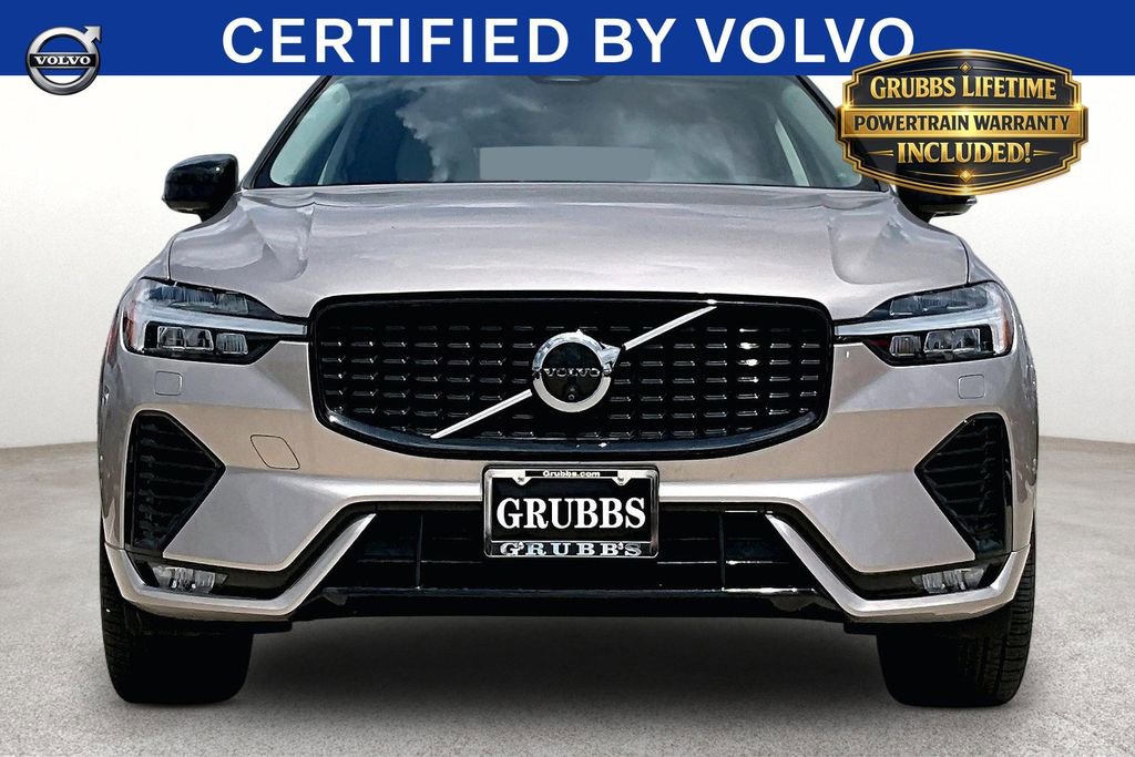Used 2025 Volvo XC60 B5 Ultra AWD/4WD image 3