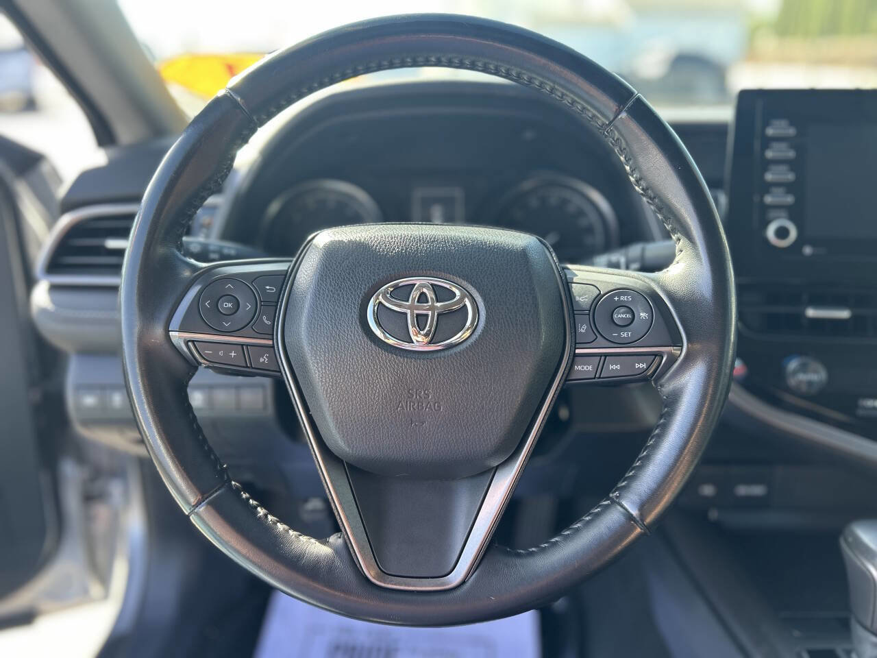 Used 2021 Toyota Camry SE image 11