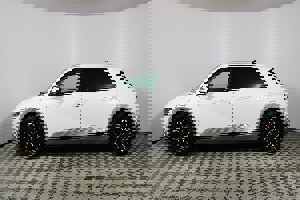 Used 2023 Hyundai Ioniq 5 Limited image 36