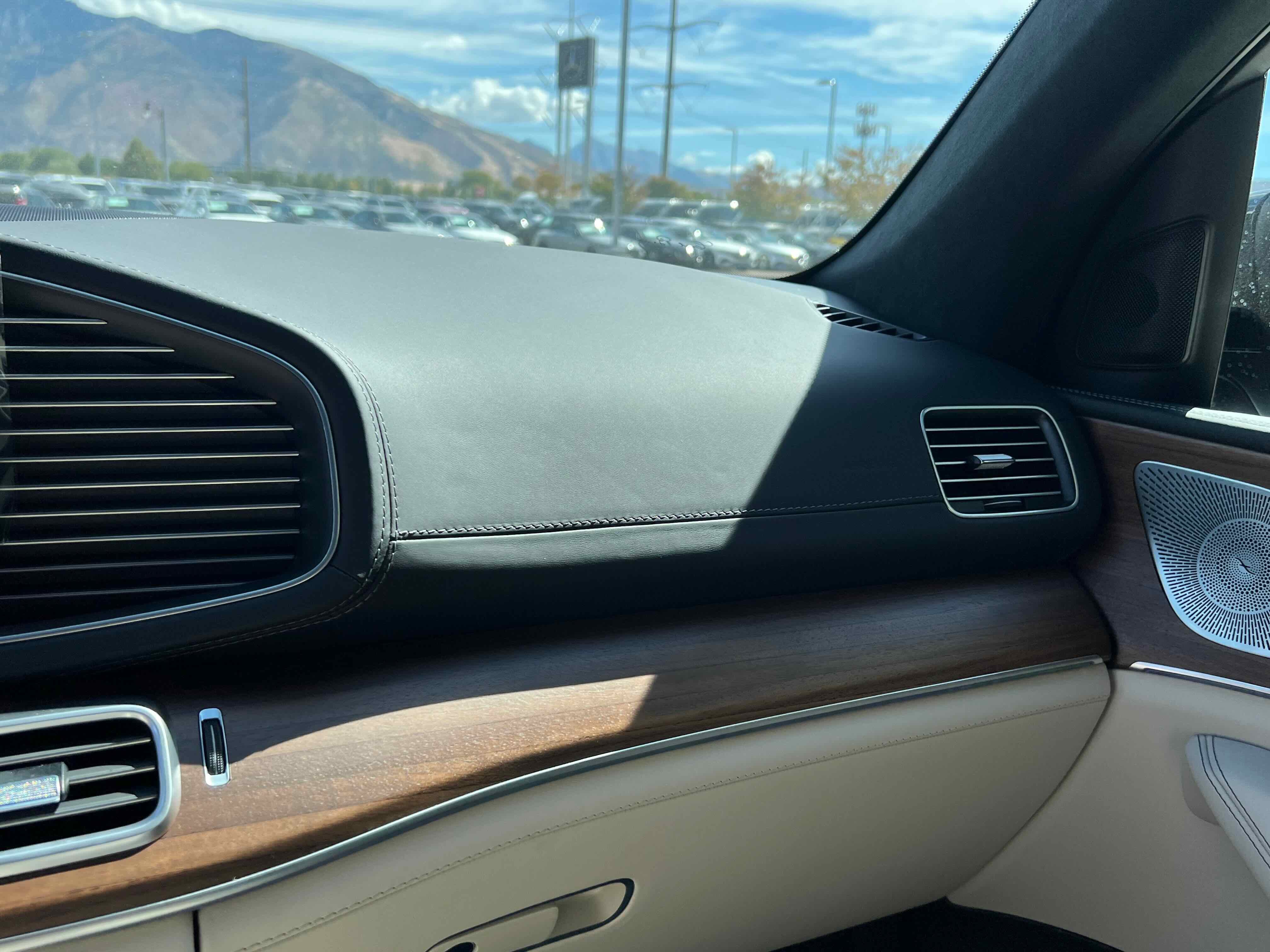 New 2026 Mercedes-Benz GLS 63 AMG 4MATIC image 27