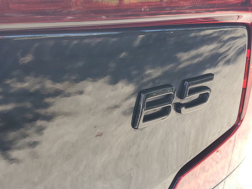 Certified 2024 Volvo S60 B5 Plus FWD image 7