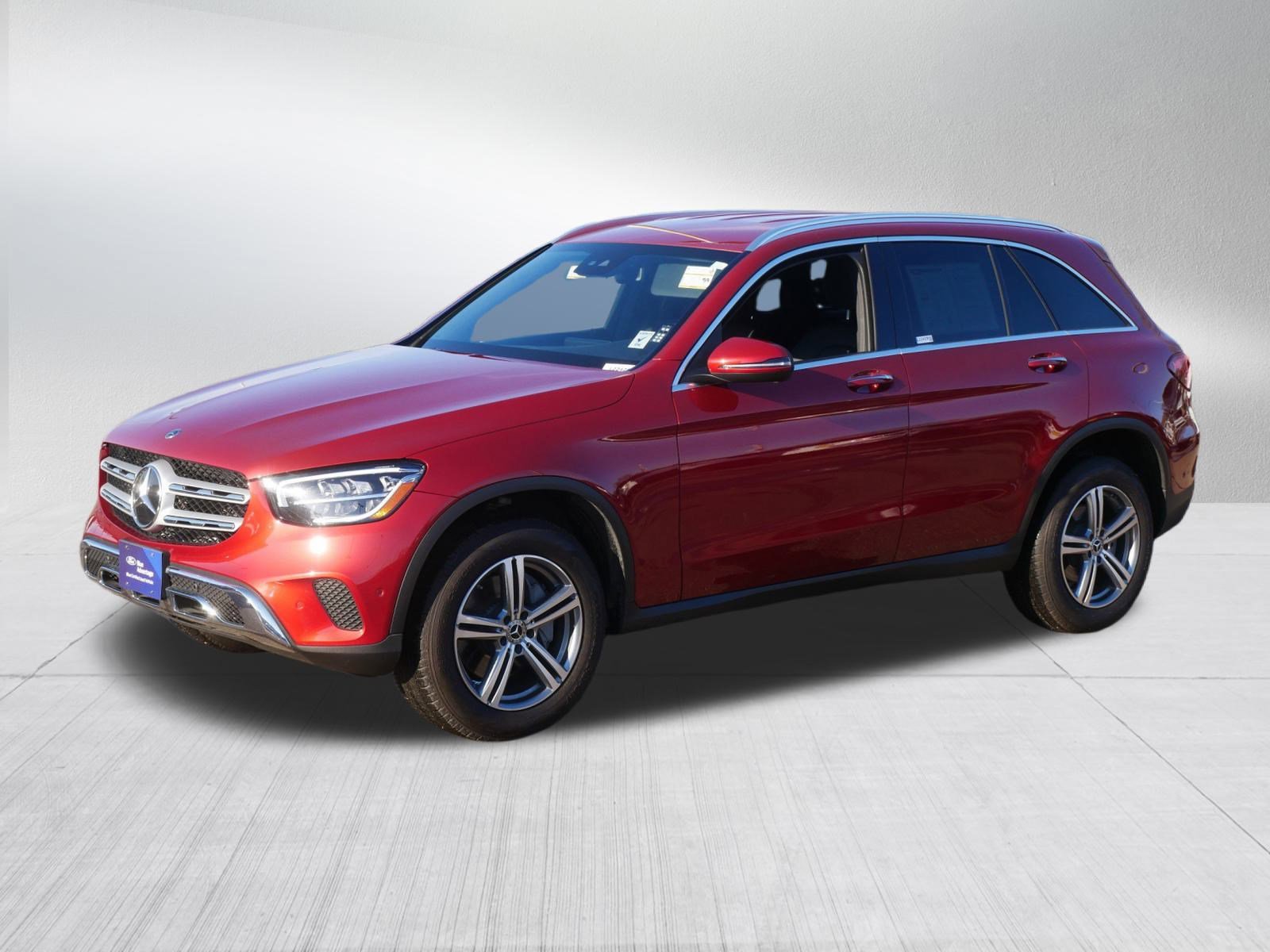 Used 2022 Mercedes-Benz GLC 300 4MATIC image 3