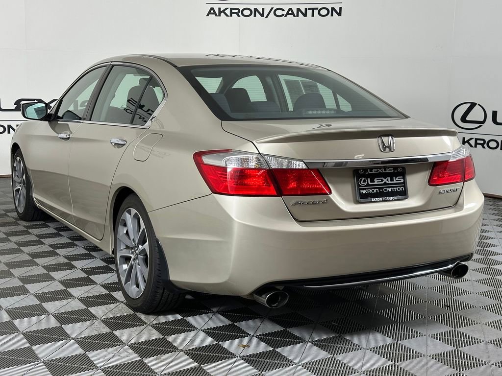 Used 2015 Honda Accord Sport image 7