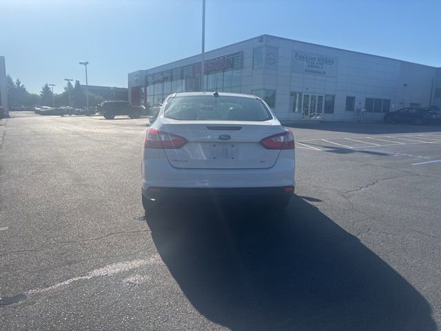 Used 2013 Ford Focus SE FWD image 9