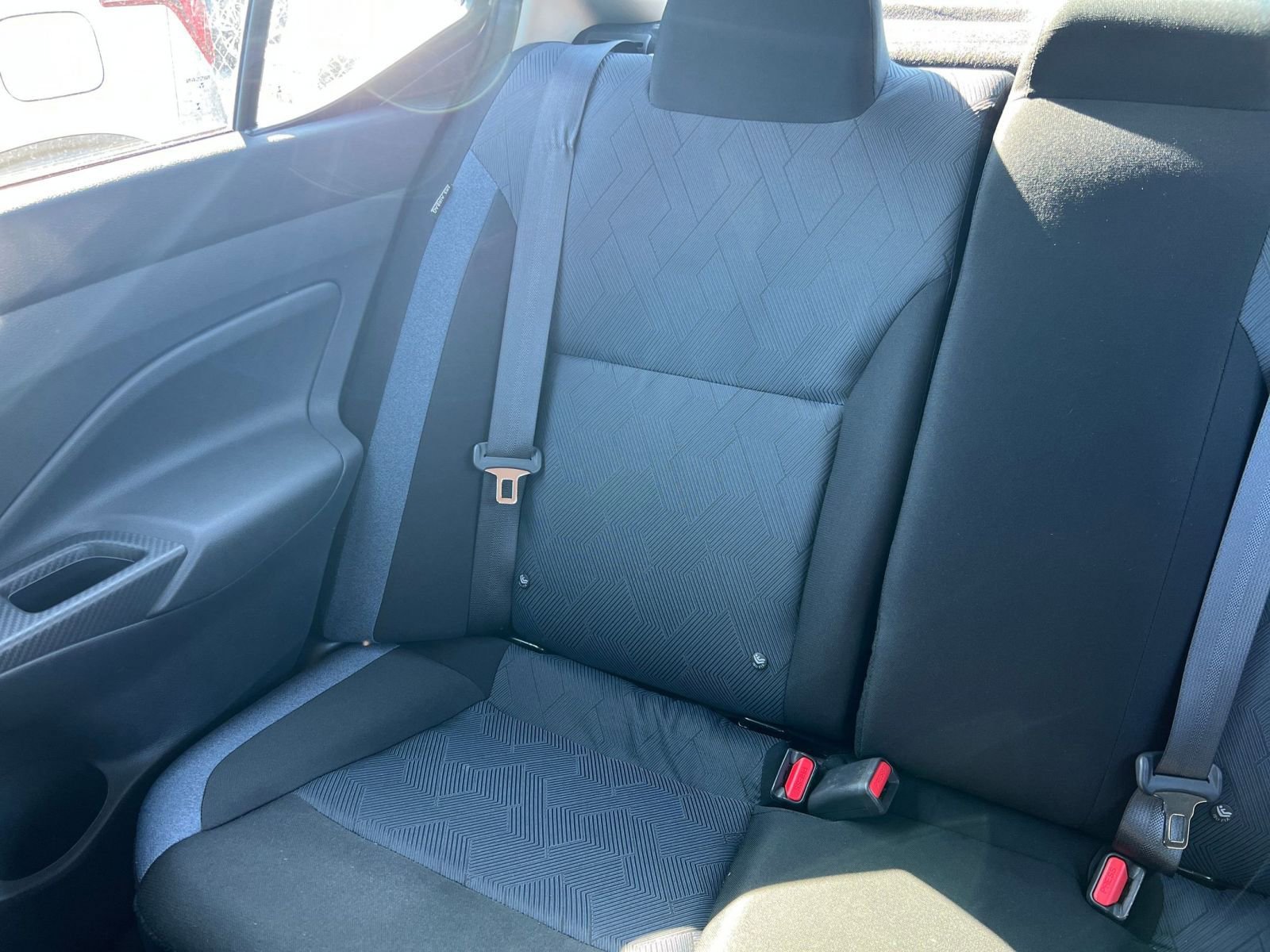 Used 2025 Nissan Versa SV FWD image 37