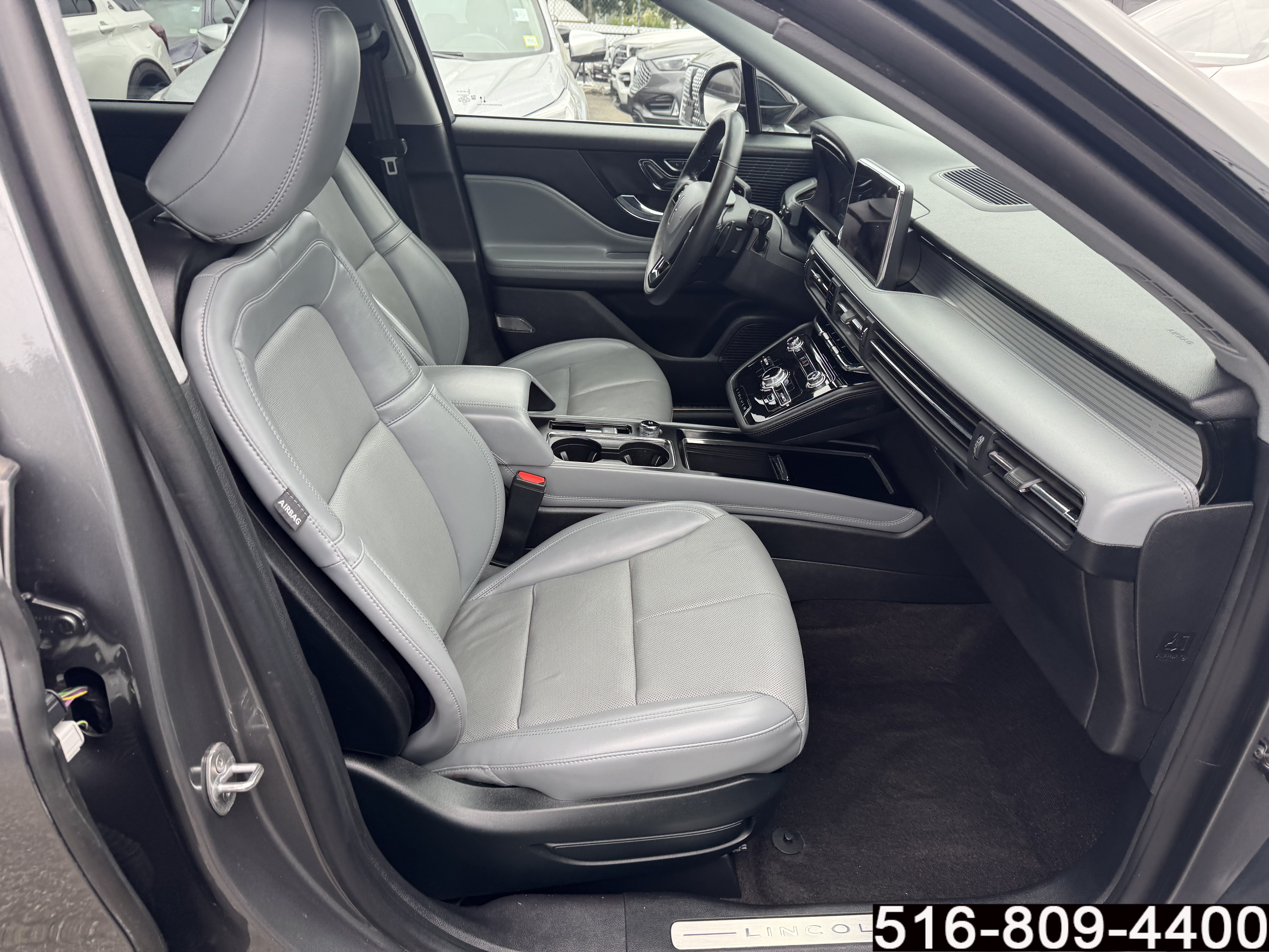 Used 2022 Lincoln Corsair AWD w/ Premium Package image 27