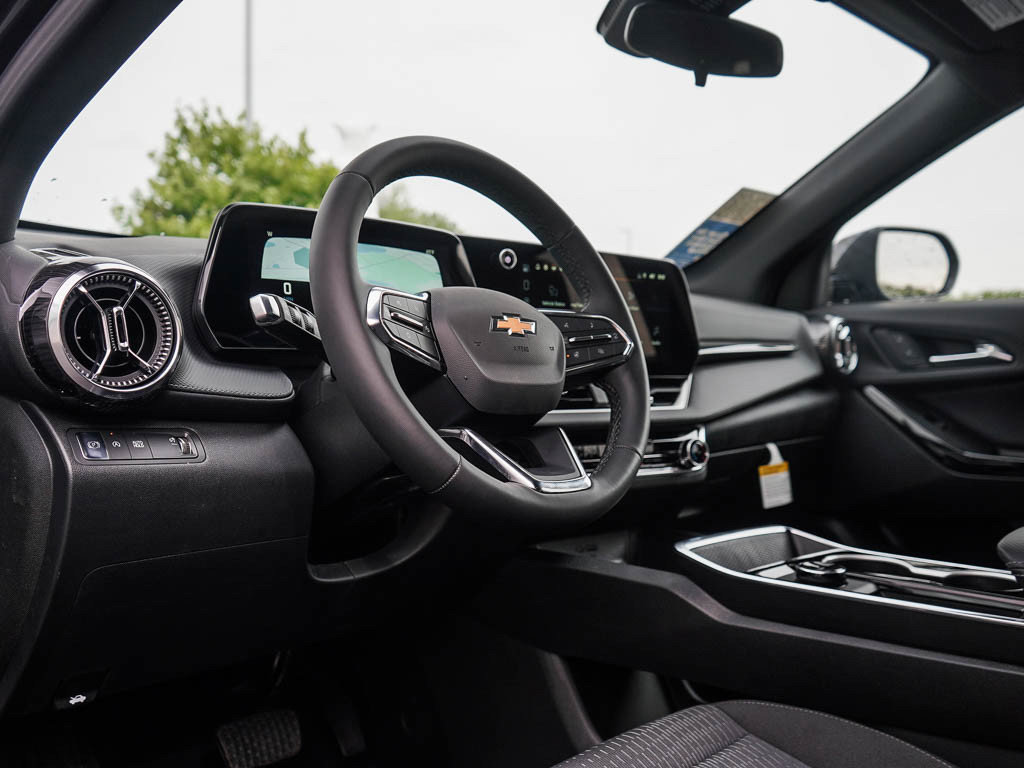 New 2026 Chevrolet Equinox LT FWD image 17