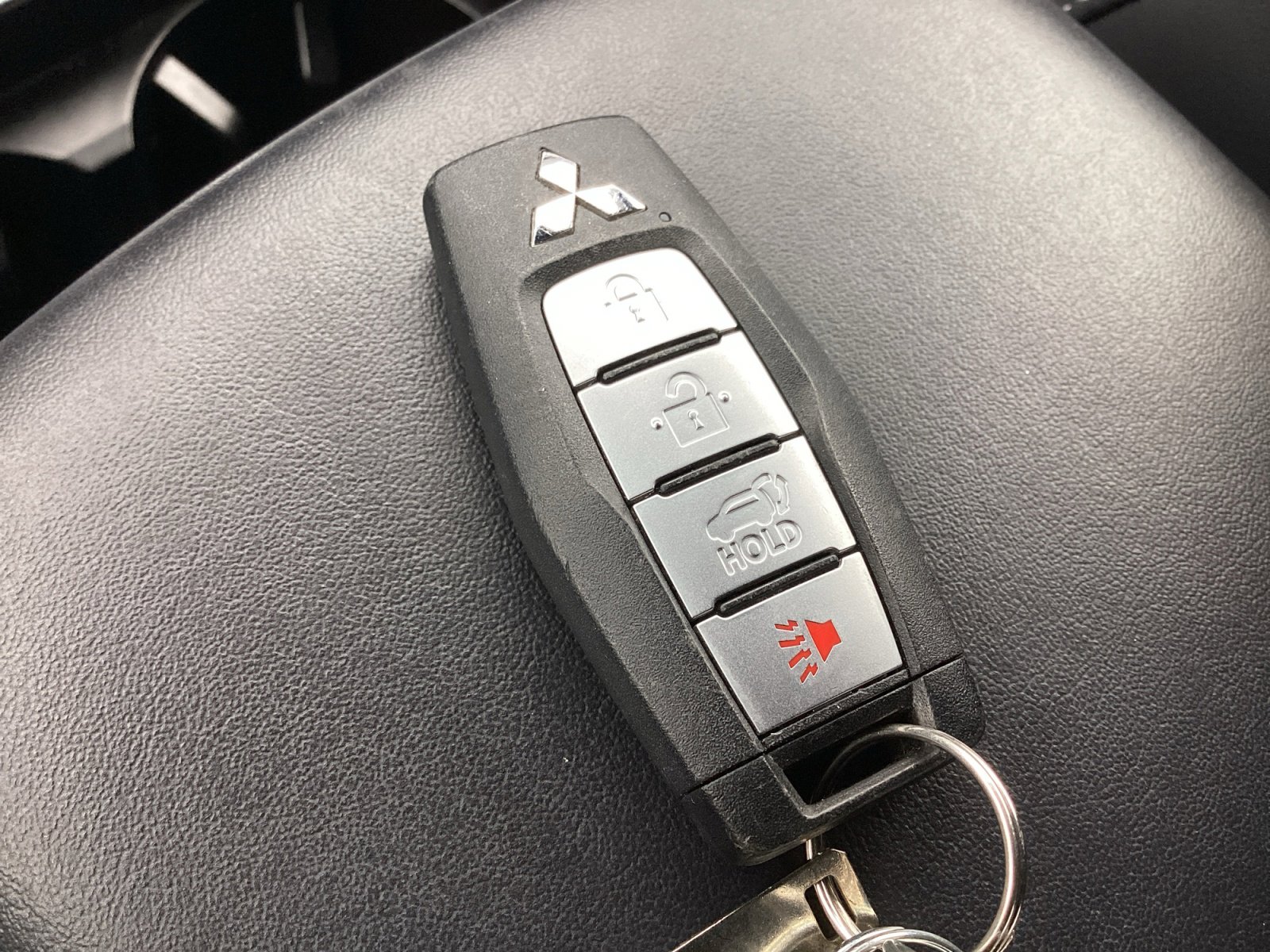 Used 2024 Mitsubishi Outlander SE Black Edition FWD image 37