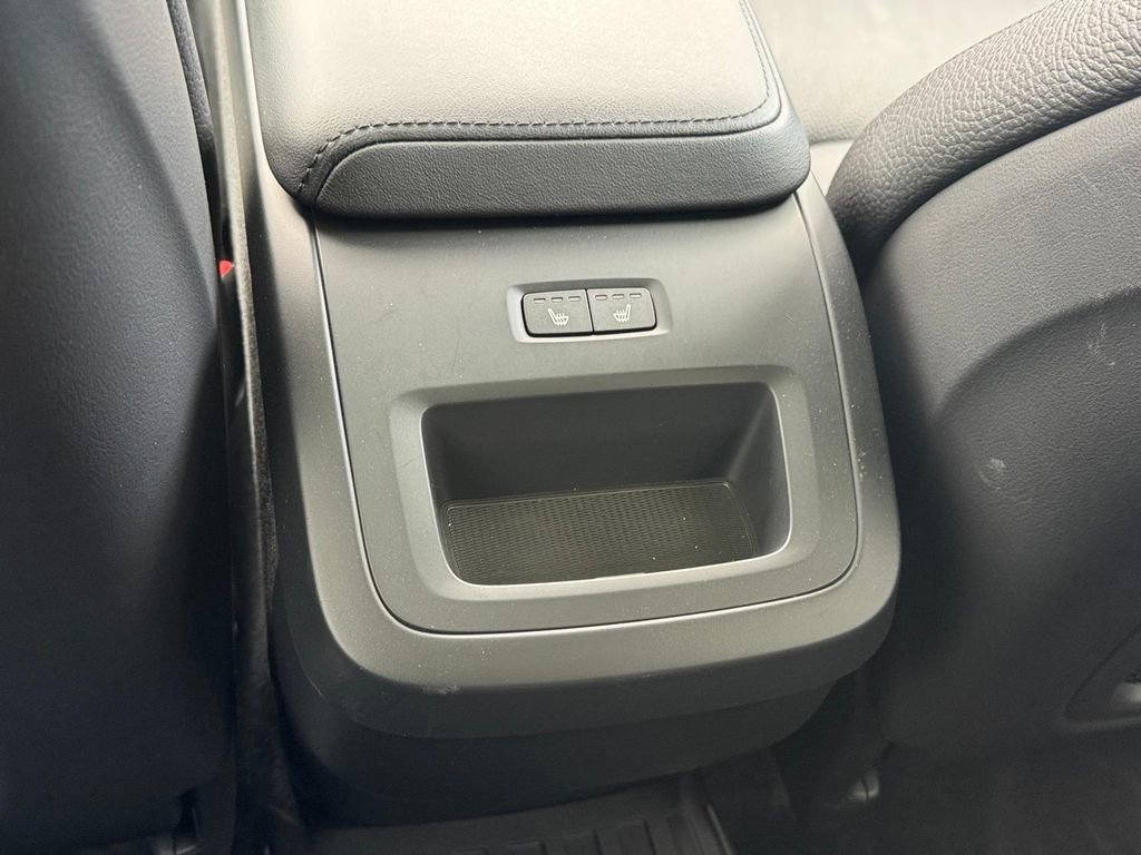 Certified 2023 Volvo XC60 B5 Plus w/ Climate Package image 10