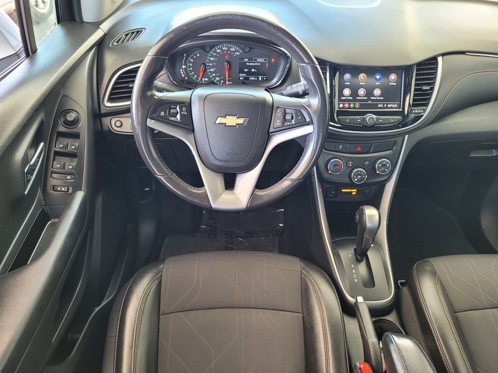 Used 2022 Chevrolet Trax LT w/ Driver Confidence Package AWD/4WD image 9