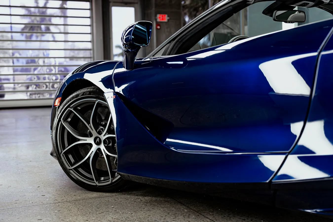 Used 2020 McLaren 720S Spider RWD image 57