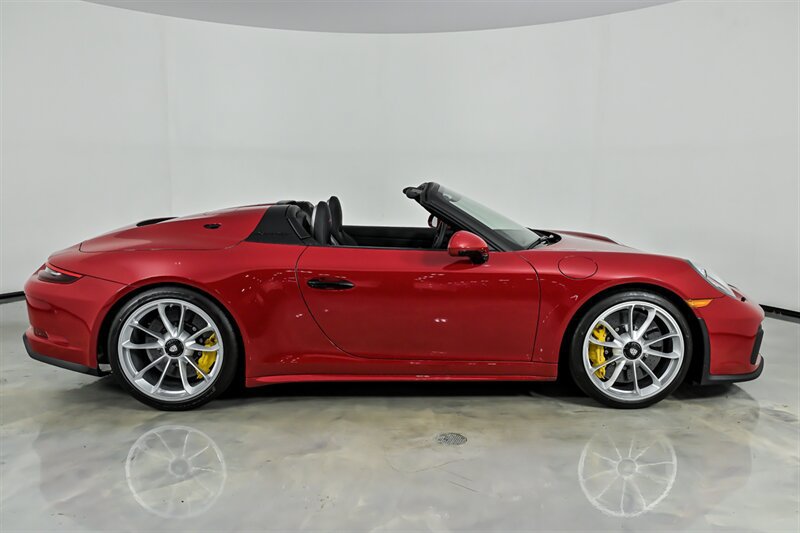 Used 2019 Porsche 911 Speedster RWD image 10