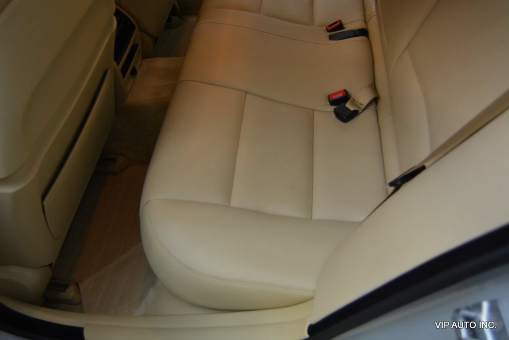 Used 2014 BMW 550i xDrive Sedan AWD/4WD image 25