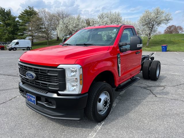 Used 2026 Ford F350 XL w/ Snow Plow Prep Package AWD/4WD image 5