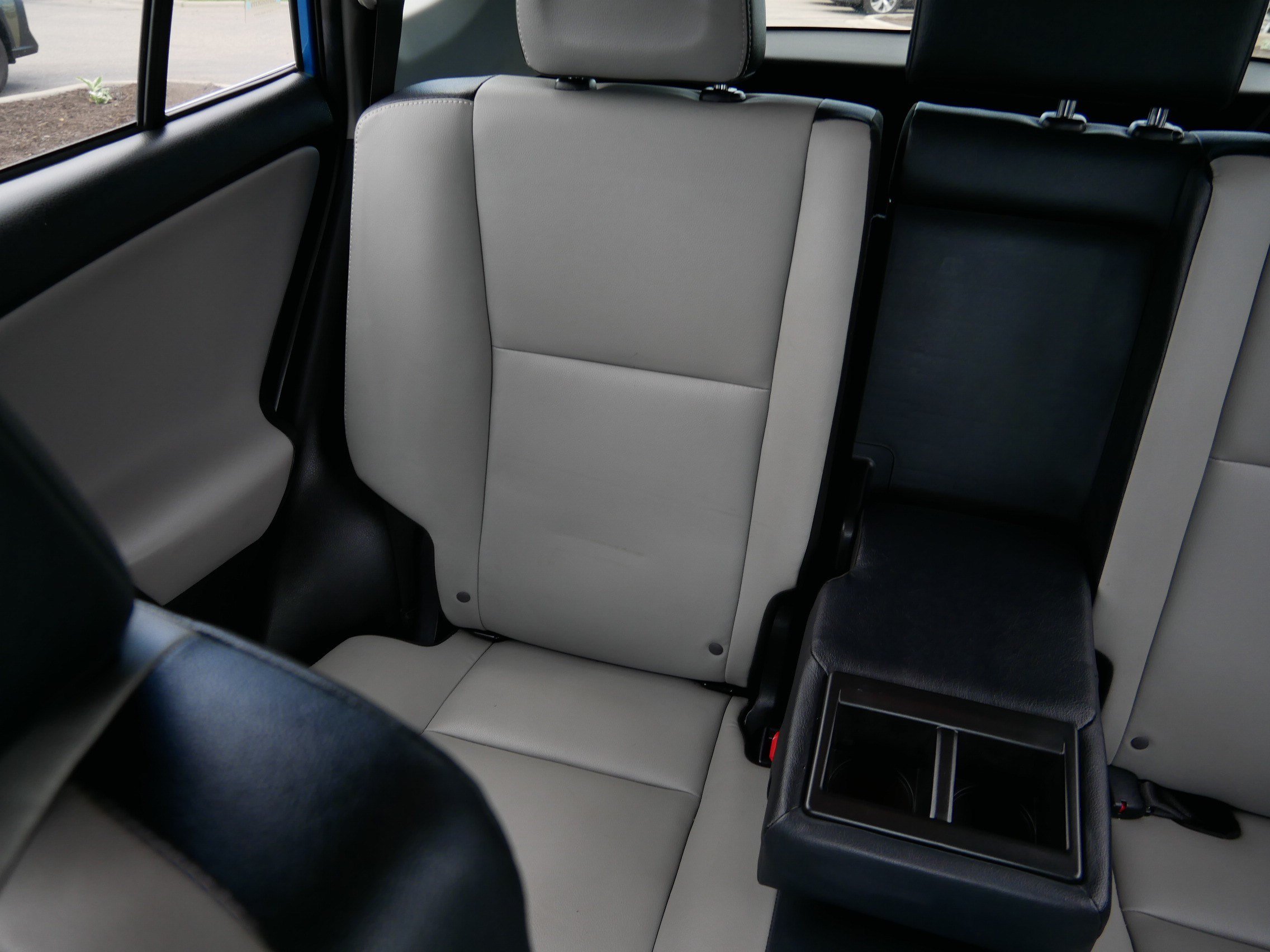 Used 2017 Toyota RAV4 Limited w/ Carpet Mat Package AWD/4WD image 12