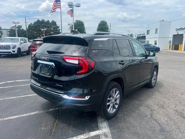 Used 2024 GMC Terrain SLT w/ Tech Package AWD/4WD image 5