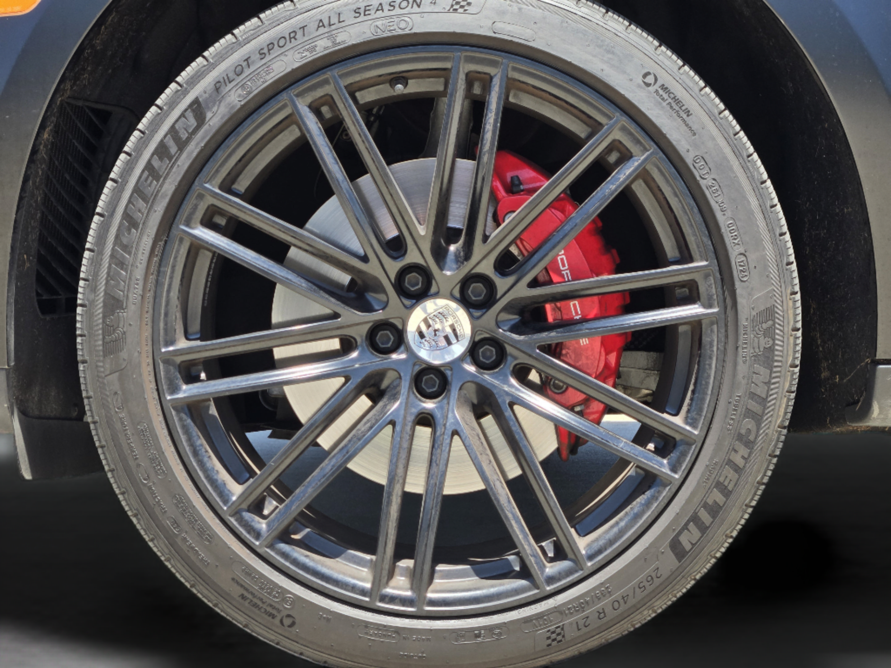 Used 2025 Porsche Macan S AWD/4WD image 37