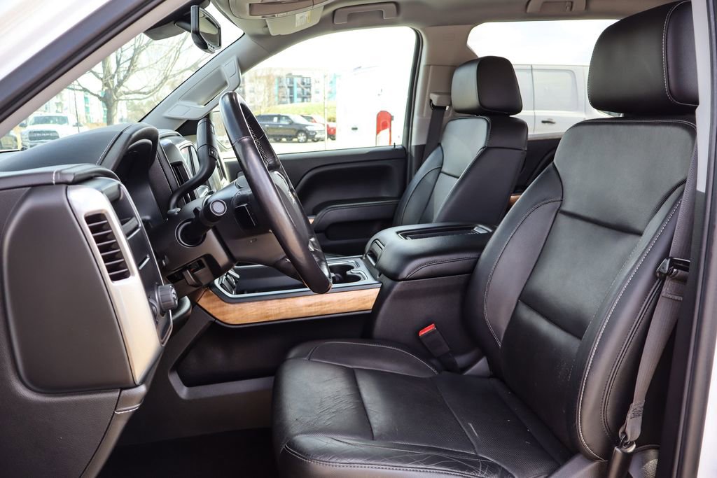 Used 2018 Chevrolet Silverado 1500 LTZ w/ LTZ Plus Package image 9