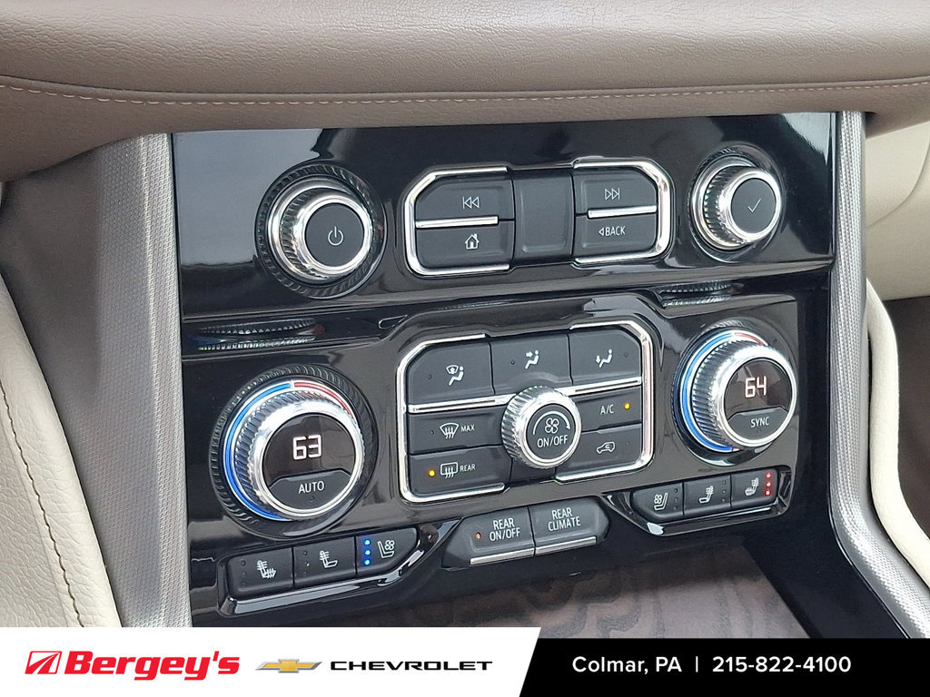 Used 2022 GMC Yukon XL Denali w/ Denali Ultimate Package AWD/4WD image 22