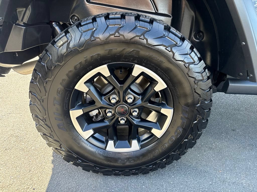 Certified 2025 Jeep Wrangler Unlimited Rubicon w/ Convenience Group AWD/4WD image 10