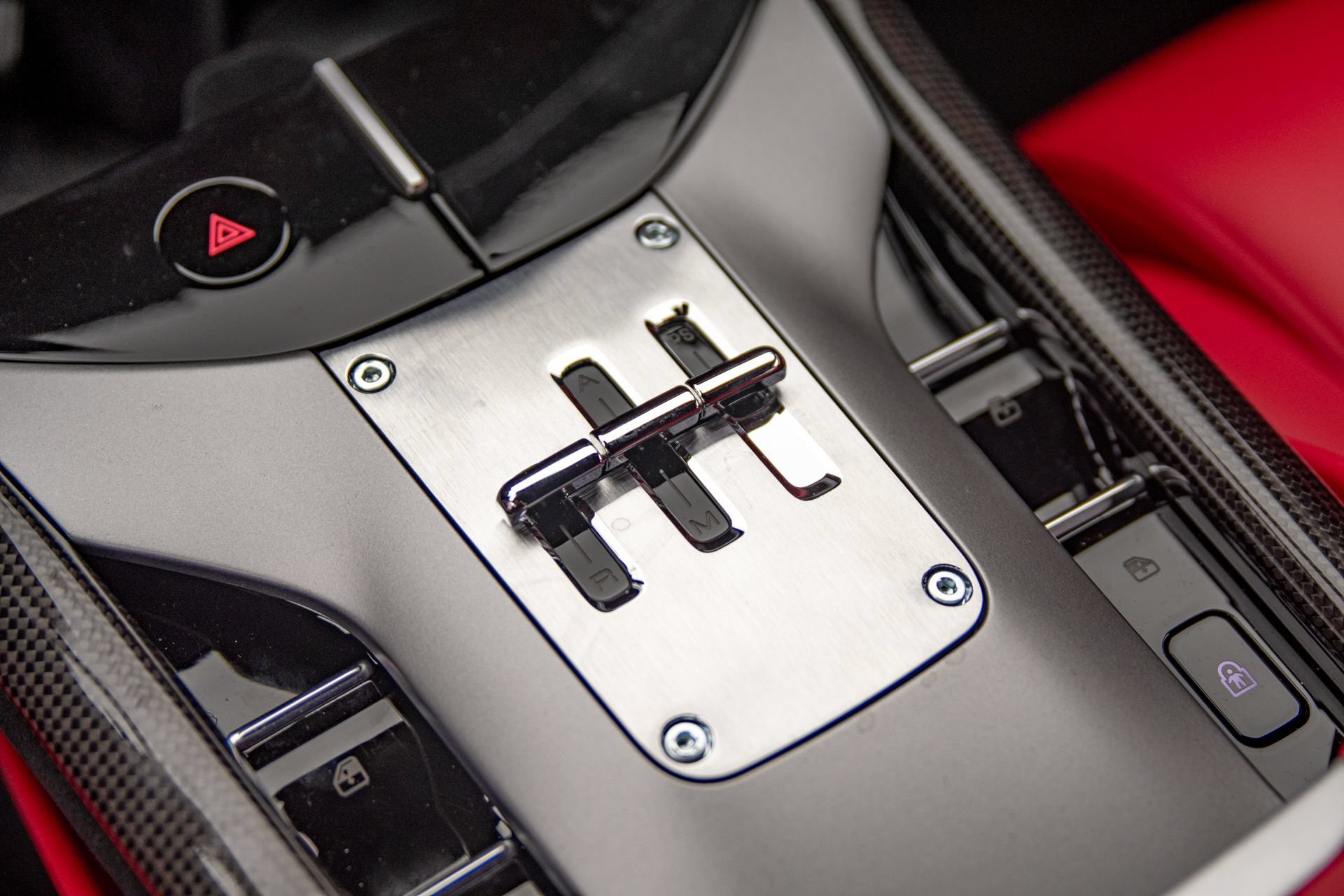 Used 2025 Ferrari Purosangue AWD/4WD image 20