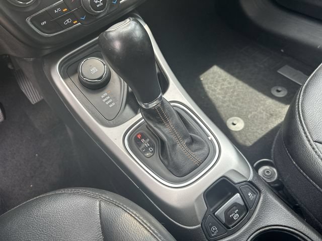 Used 2019 Jeep Compass Latitude w/ Popular Equipment Group AWD/4WD image 16