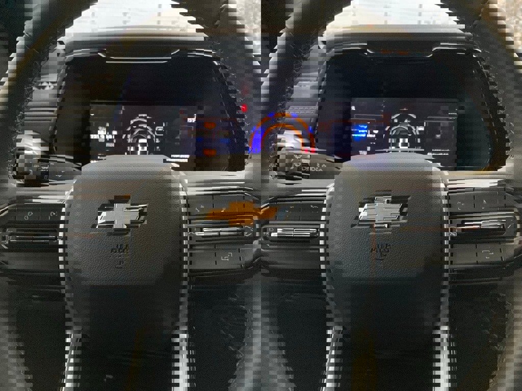 Used 2024 Chevrolet Colorado LT w/ LT Convenience Package image 17