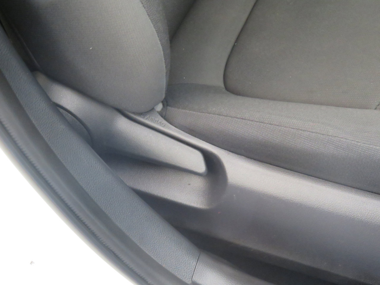 Used 2020 Toyota Corolla LE image 26