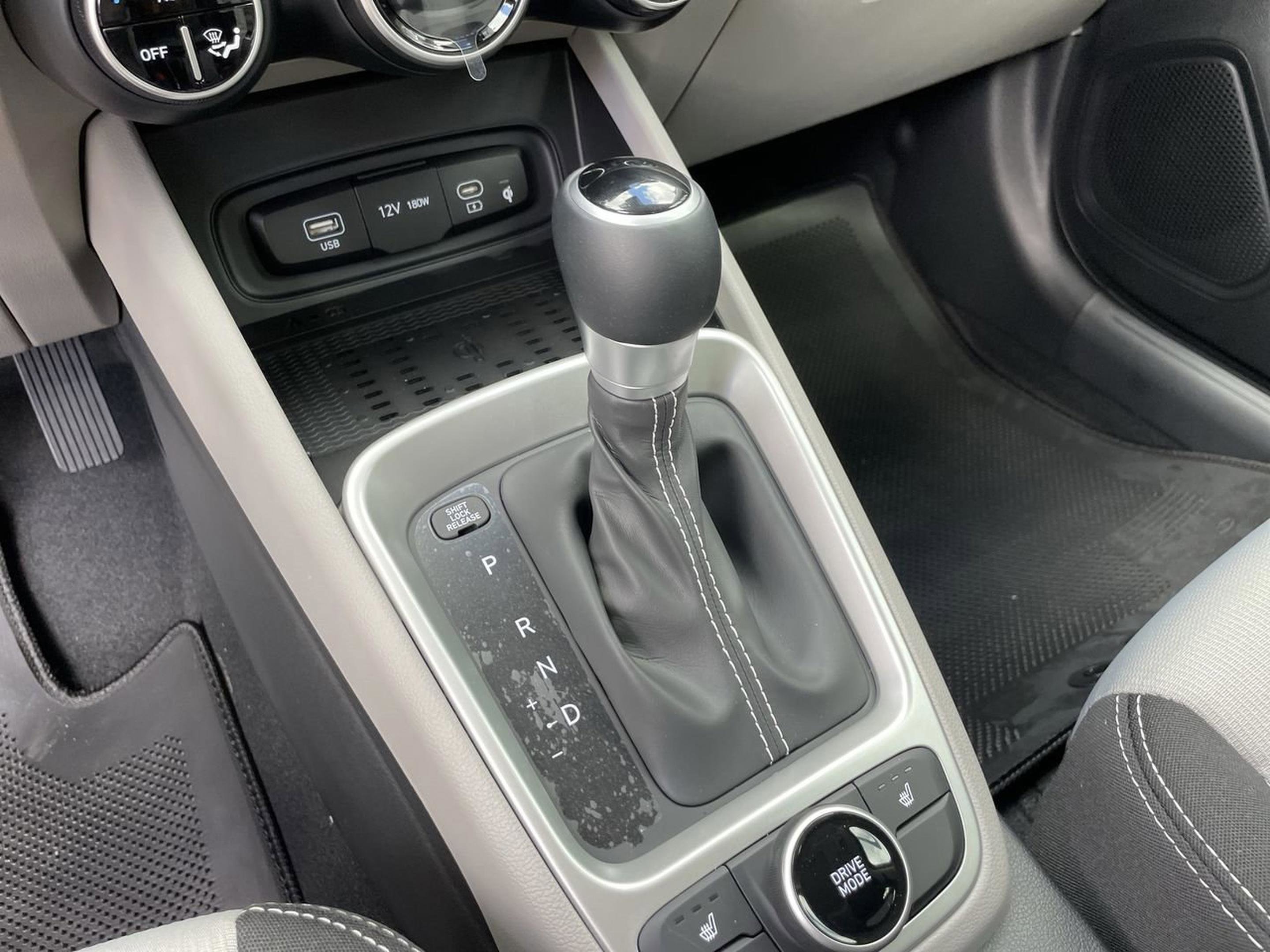New 2026 Hyundai Venue SEL FWD image 15