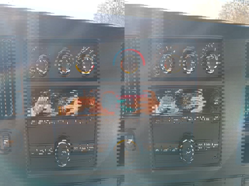 New 2025 Chevrolet Express 2500 WT w/ Driver Convenience Package image 19