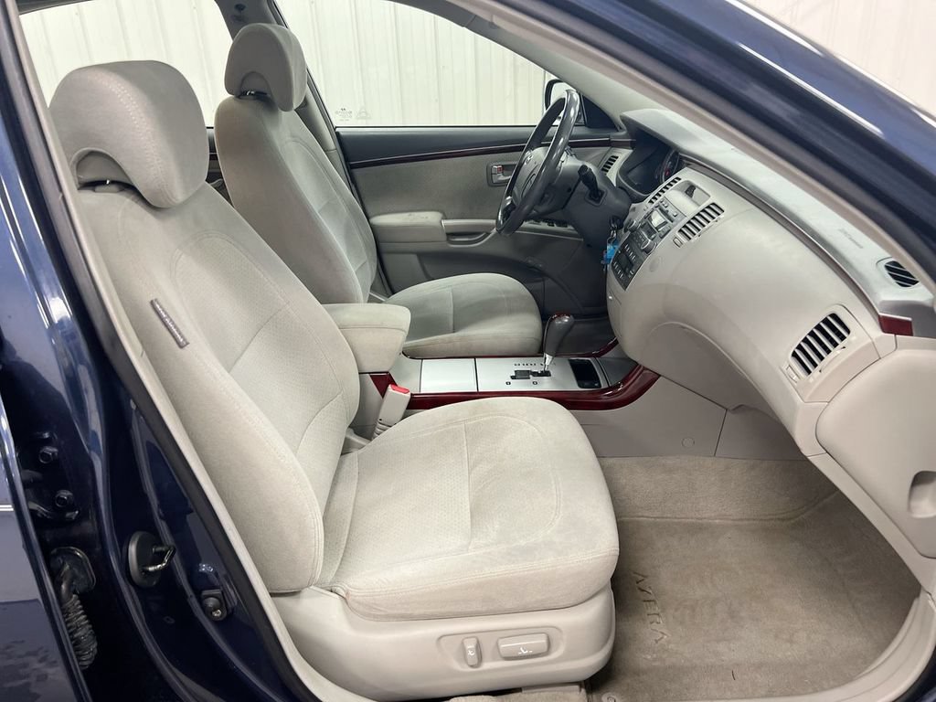 Used 2007 Hyundai Azera SE FWD image 21