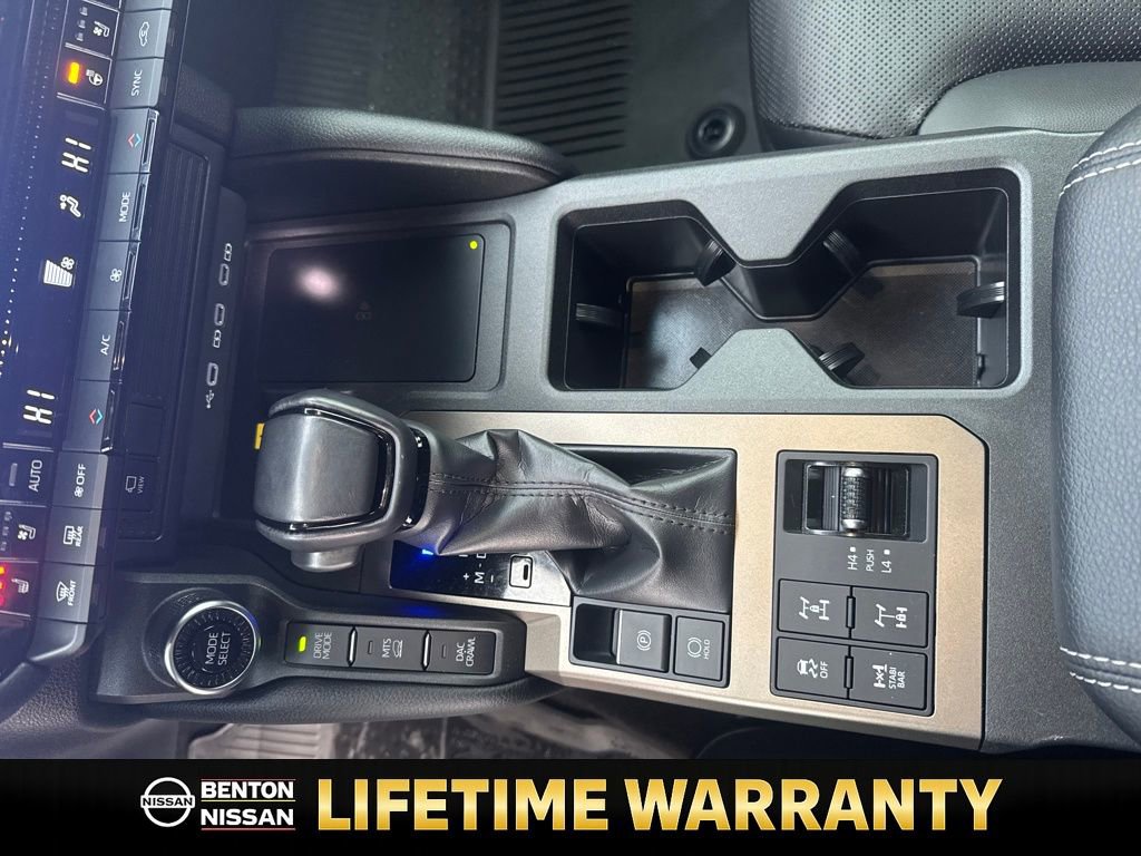 Used 2024 Toyota Land Cruiser image 30