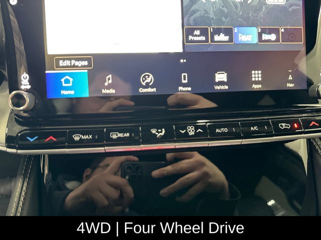 New 2026 Jeep Grand Wagoneer L Limited AWD/4WD image 3