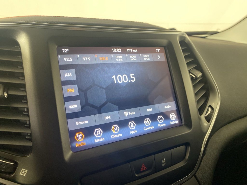 Used 2022 Jeep Cherokee Trailhawk w/ Comfort/Convenience Group image 22