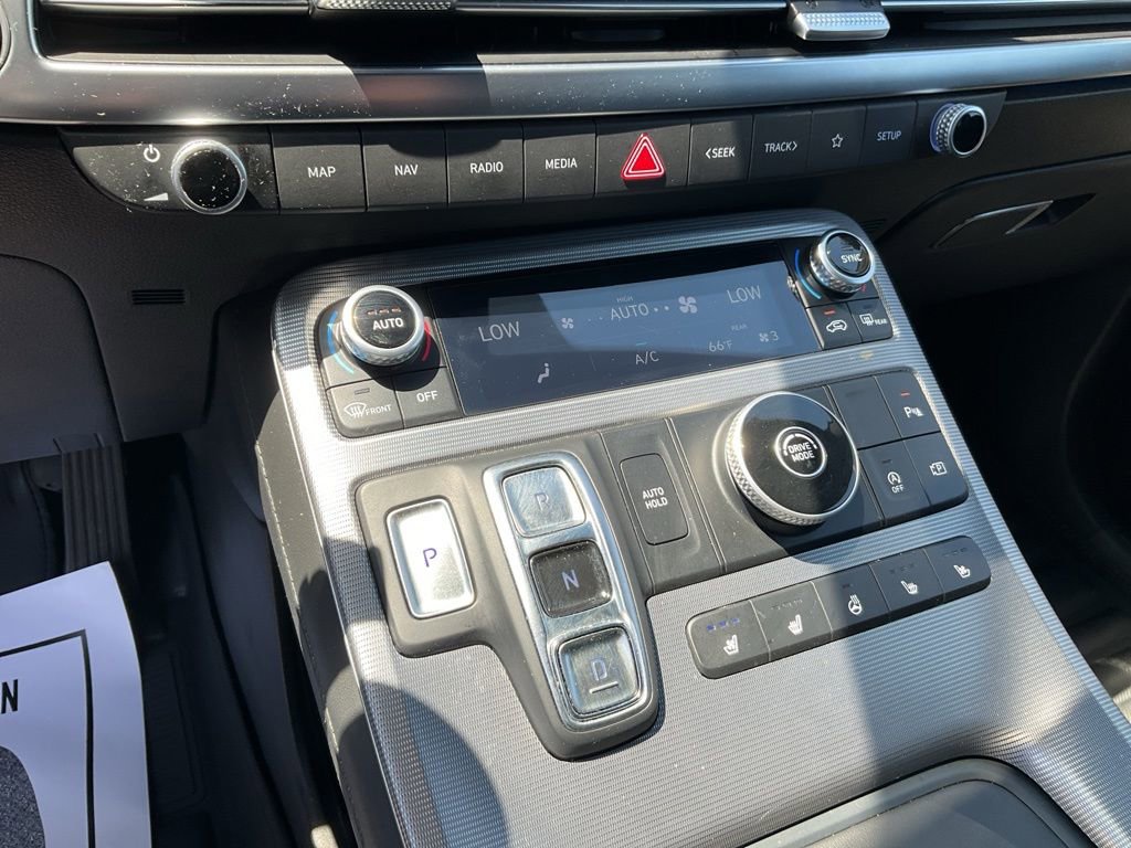 Used 2024 Hyundai Palisade Calligraphy FWD image 11